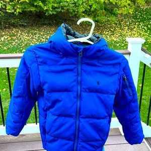 Beautiful, super warm puffer coat. Excellent condition.